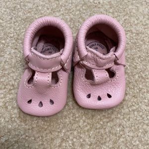 NWOT freshly picked size 1 pink infant shoe